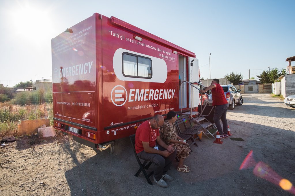 NGOs like Emergency already offer medical aid and advice to migrant workers in Italy free of charge | Photo: Emergency