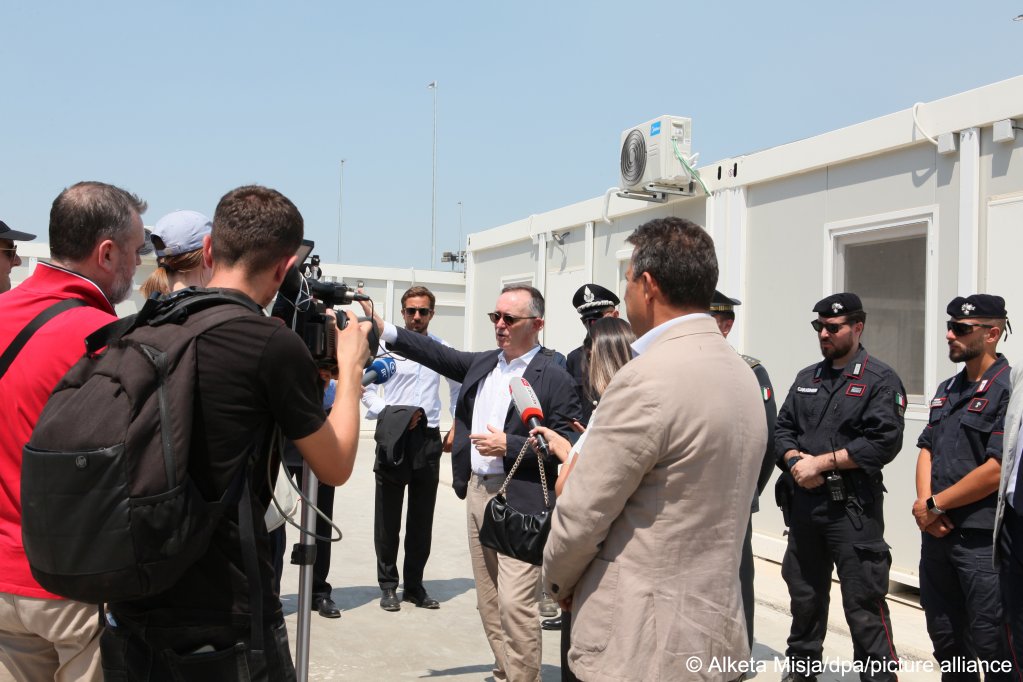 Fabrizio Bucci (M), Italy's Ambassador in Tirana, speaking to journalists during a tour of the facility at Gjader, August 1, 2024 | Photo: Alketa Misja /picture alliance/dpa