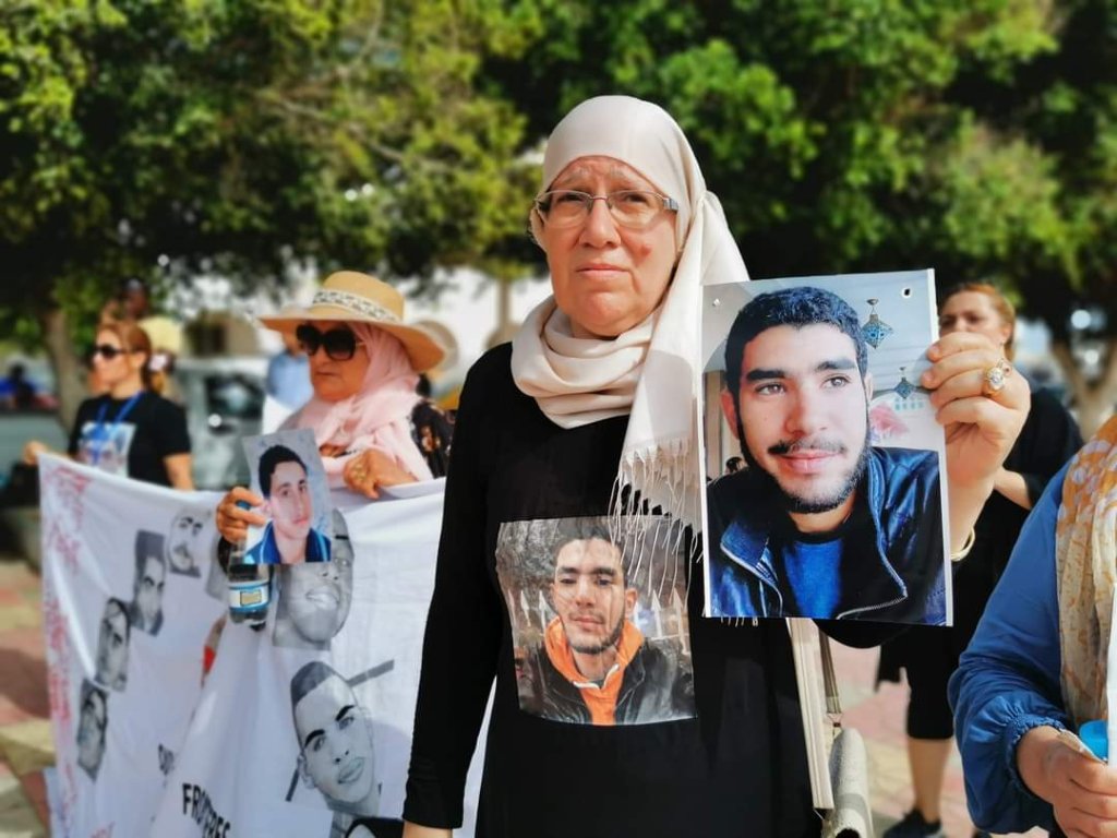 احتجاجات سابقة لعائلات شباب تونسيون اختفوا خلال محاولة الهجرة غير القانونية عبر البحر في تونس العاصمة. الصورة: خاصة