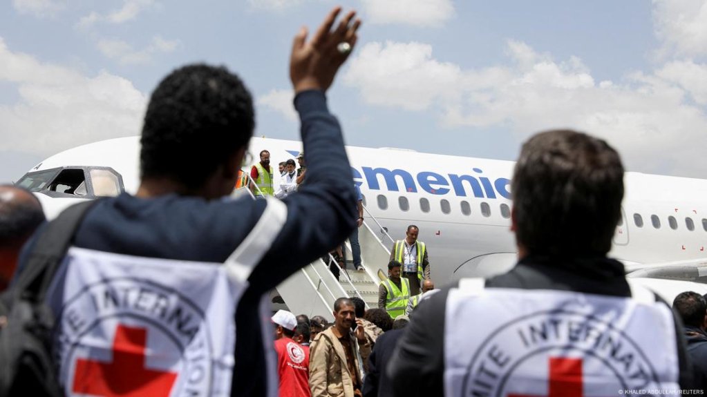 Among other things, the ICRC facilitates prisoner swaps among warring parties to make sure that families reunite with their loved ones | Photo: KHALED ABDULLAH / REUTERS