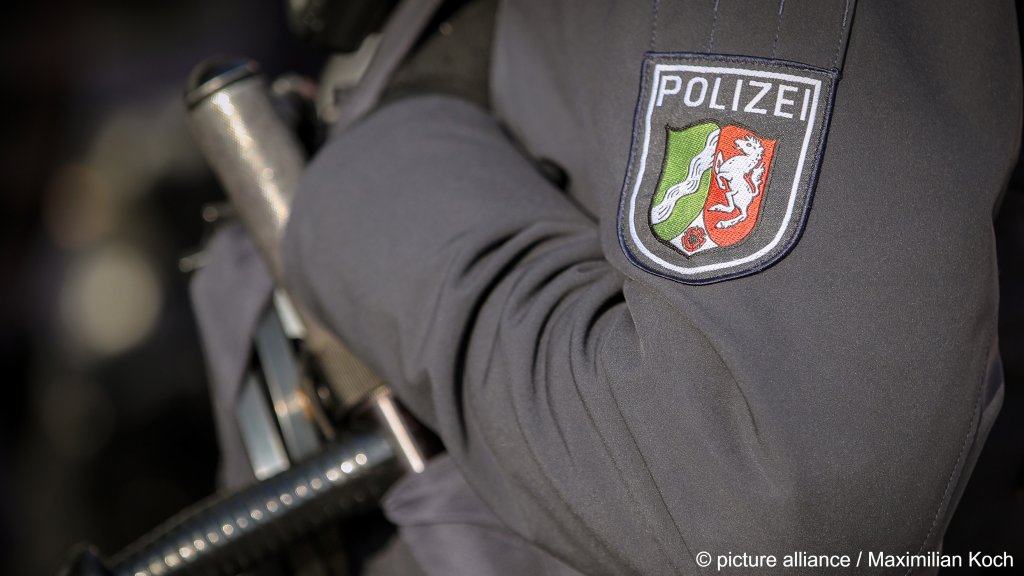 Photo for illustration: Police in Düsseldorf, Germany | Photo: picture alliance