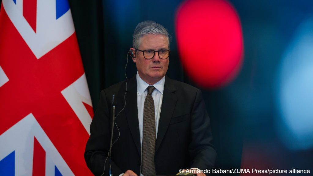 British Prime Minister Keir Starmer is under increased scrutiny for failing to make good on his campaign promises to bring down the number of migrants arriving in Britain on small boats | Photo: Armando Babani/ZUMA Press Wire