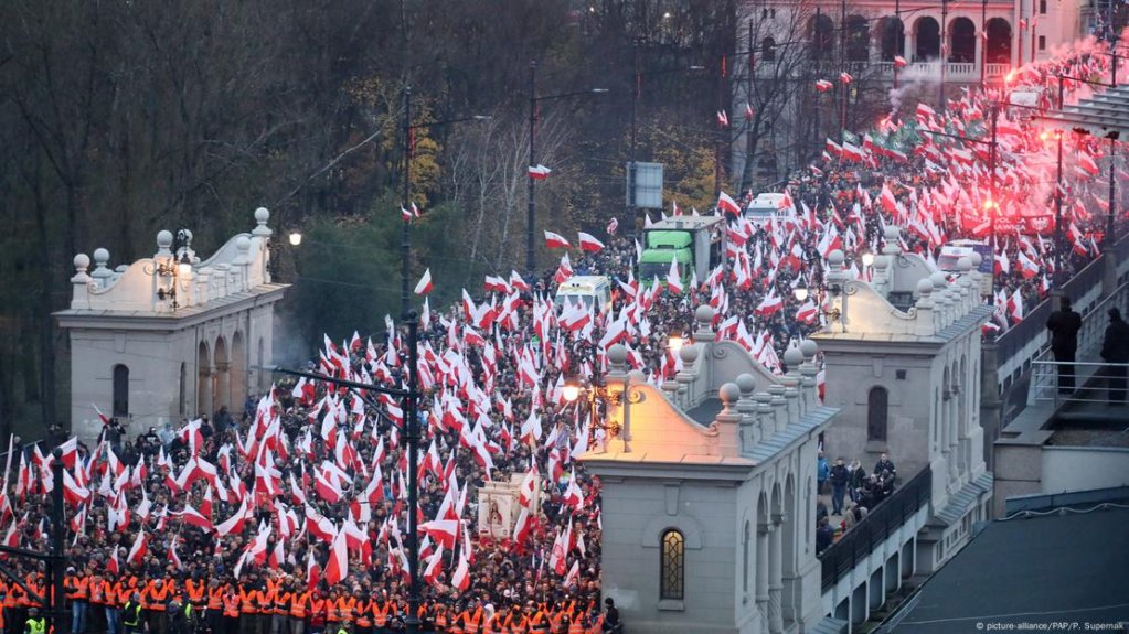 Far-right groups have established a tradition of marching on Warsaw each year on Poland's Independence Day | Photo: picture-alliance/PAP/P. Supernak