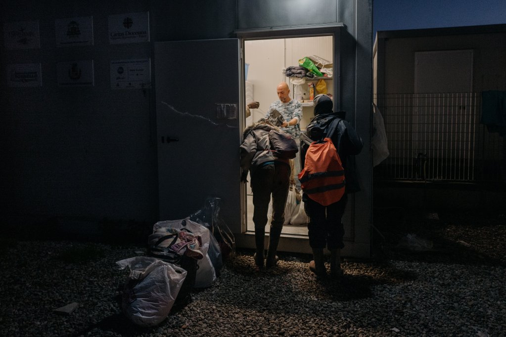 Caritas has been running a free laundry service over the past year in the tent village of San Ferdinando in Calabria | Photo: Valentina Camu for InfoMigrants