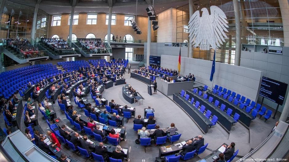 Trois partis composent la nouvelle coalition au Bundestag : le SPD, les Verts et le FDP. Crédit : Picture alliance