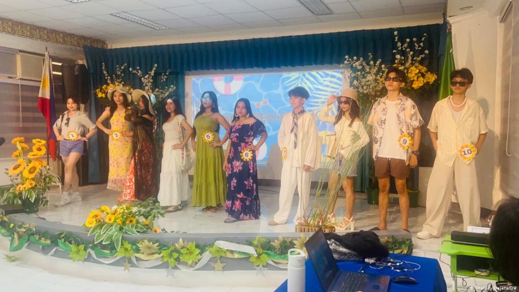 Students attending German language classes also take part in events promoting German culture | Photo: Stanley Gajete / DW