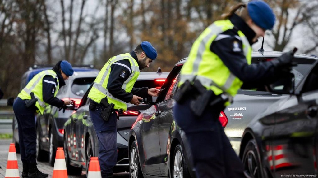Immigration remains a top polical issue in the Netherlands, which earlier this year temporarily introduced border controls at itsl borders to combat irregular migration and cross-border crime | Photo:  Remko de Waal/ANP/IMAGO
