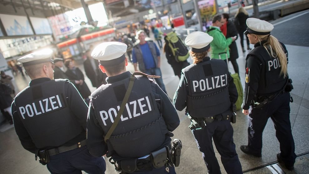 File photo: While security concerns are central to the FDP's manifesto, the party also wants to make sure that mass surveillance is kept at bay | Photo: Matthias Balk/picture alliance/dpa/German Interior Ministry