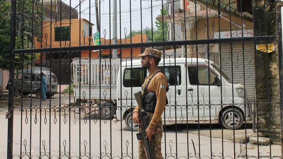 Hundreds of Afghan refugees waiting in Pakistan for resettlement in Germany have been deported back to Taliban-ruled Afghanistan | Photo: Nabila Lalee/dpa/picture alliance
