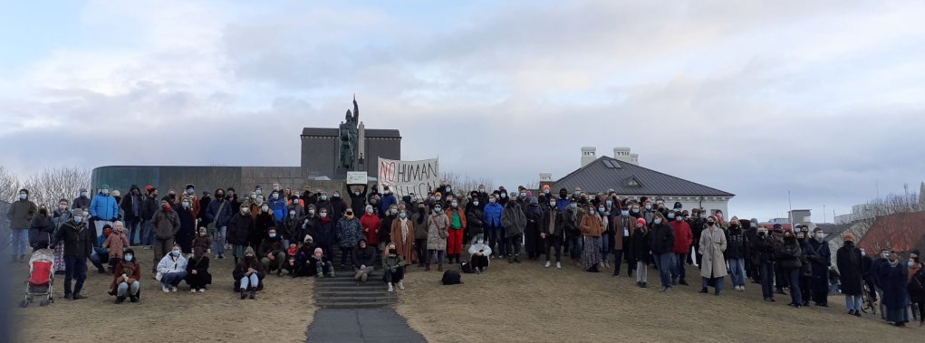 Une manifestation en solidarité avec les demandeurs d’asile à Reykjavik, février 2021. Crédit : No Borders Iceland