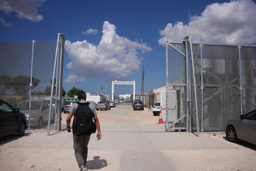 The Pournara migrant reception center is surrounded by a high fence | Photo: Dana Alboz /InfoMigrants