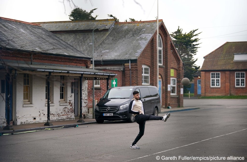 Migrants housed at Napier Barracks in Folkestone, Kent, March 6, 2023 | Photo: picture alliance / Gareth Fuller/PA Wire