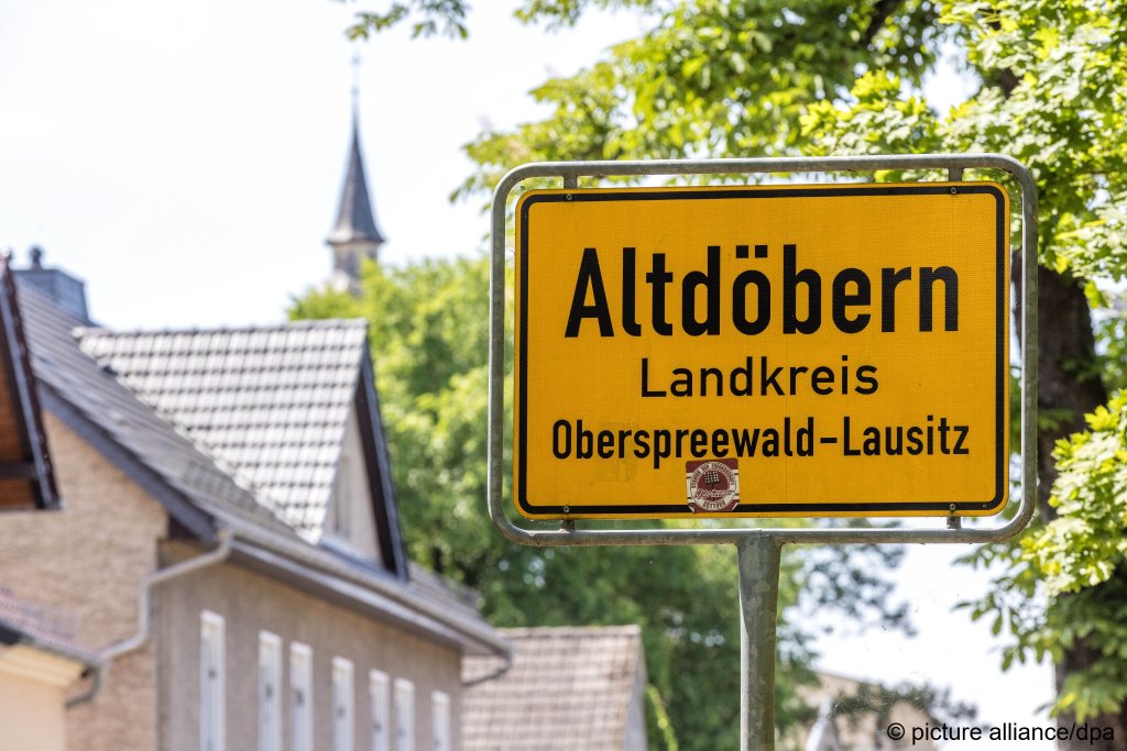 One of the searches took place in the Brandenburg town of Altdöbern in eastern Germany | Photo: Frank Hammerschmidt / picture alliance / dpa