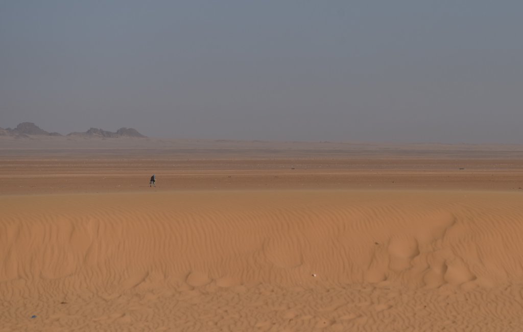 Assamaka se situe tout au nord du Niger, dans une zone complètement désertique. Crédit: Mehdi Chebil