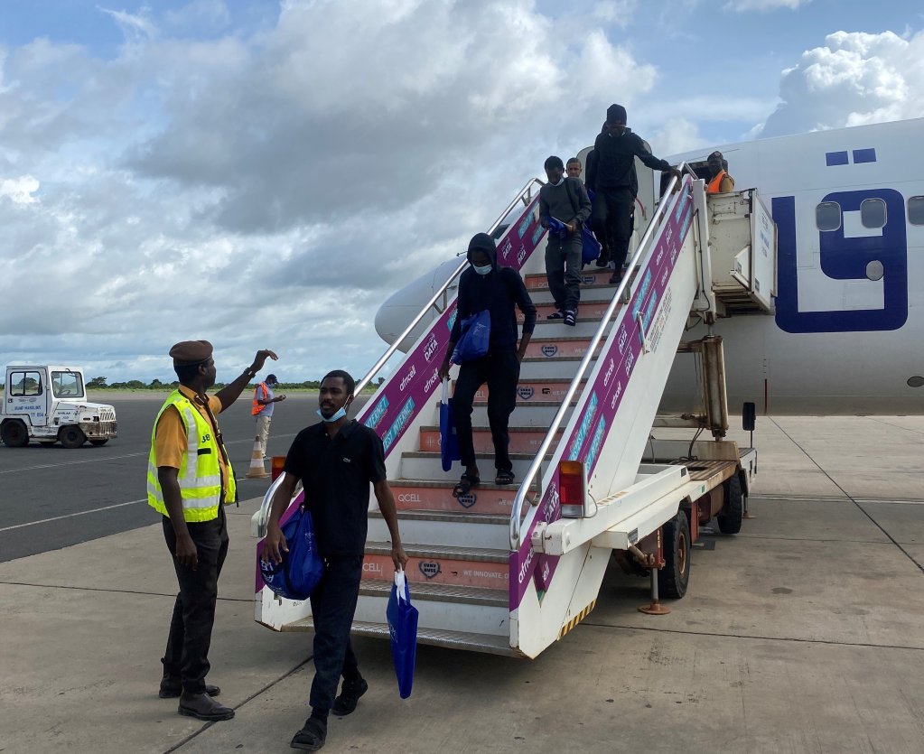 From file: Some of the 87 migrants returning to The Gambia from Libya on July 26, 2023 | Source: twitter.com/IOMGambia