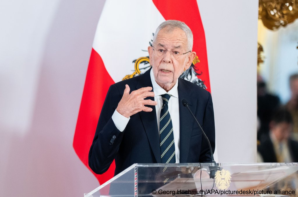 File photo: Relations between Austrian President Alexander van der Bellen and Herbert Kickl have long been strained | Photo: Georg Hochmuth/APA/picturedesk/picture alliance