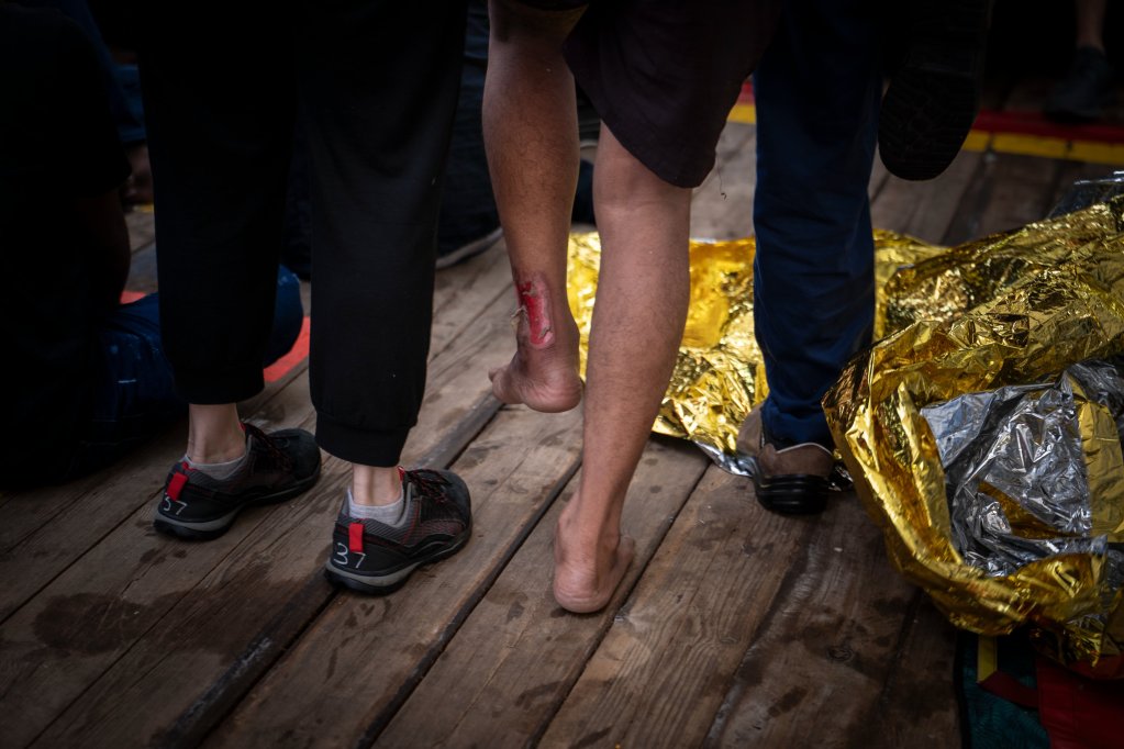 Some of those rescued were suffering from injuries and burns, reported the crew of the Ocean Viking | Source: X page @SOSMedIntl