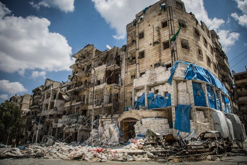 A hospital in eastern Aleppo damaged by airstrikes | Photo:  ANSA/Doctors Without Borders