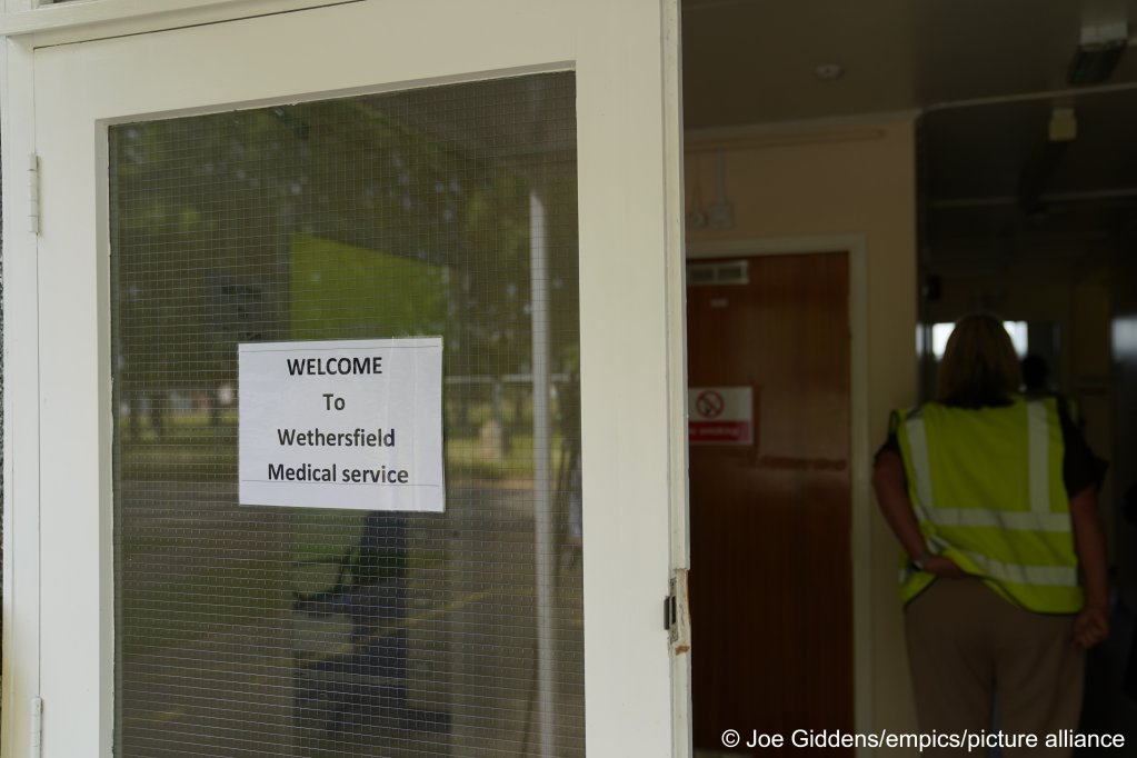 Wethersfield has an on-site medical center run by the NHS | Photo: picture allliance / Joe Giddens/ PA Wire