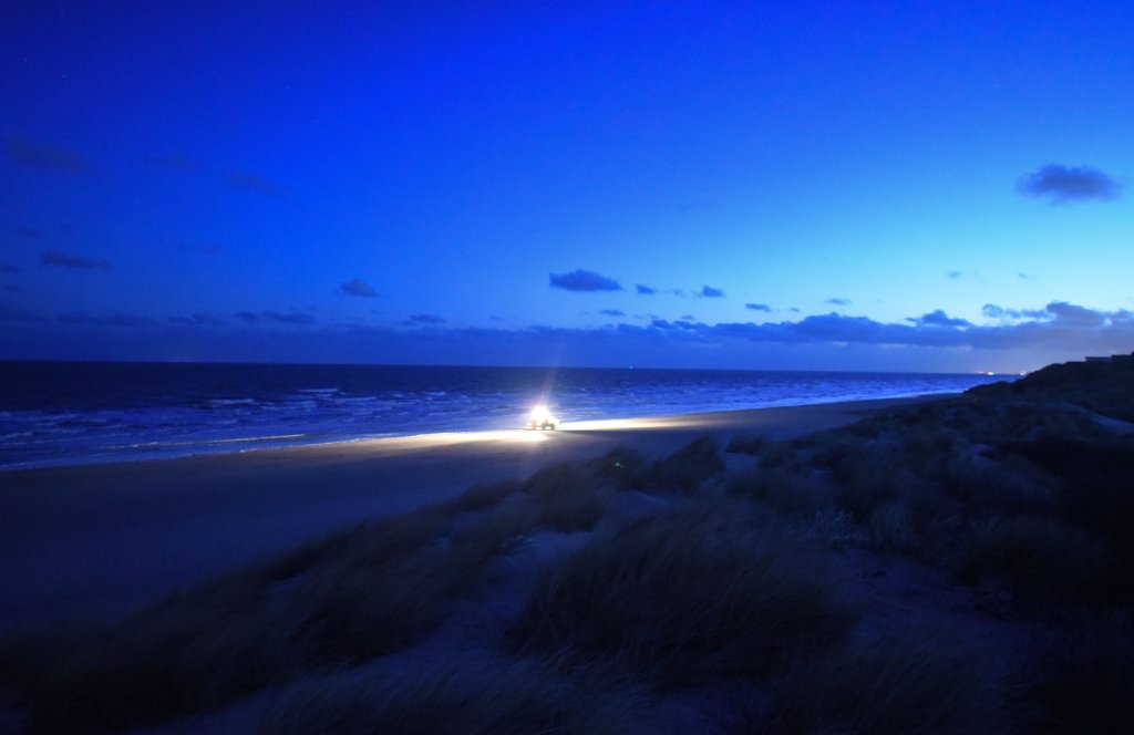 Dawn light at Leffrinckoucke, east of Dunkirk, February 11, 2022.
/p
pMany migrant boats depart from northern French beaches early in the morning or late at night. | Photo: Mehdi Chebil