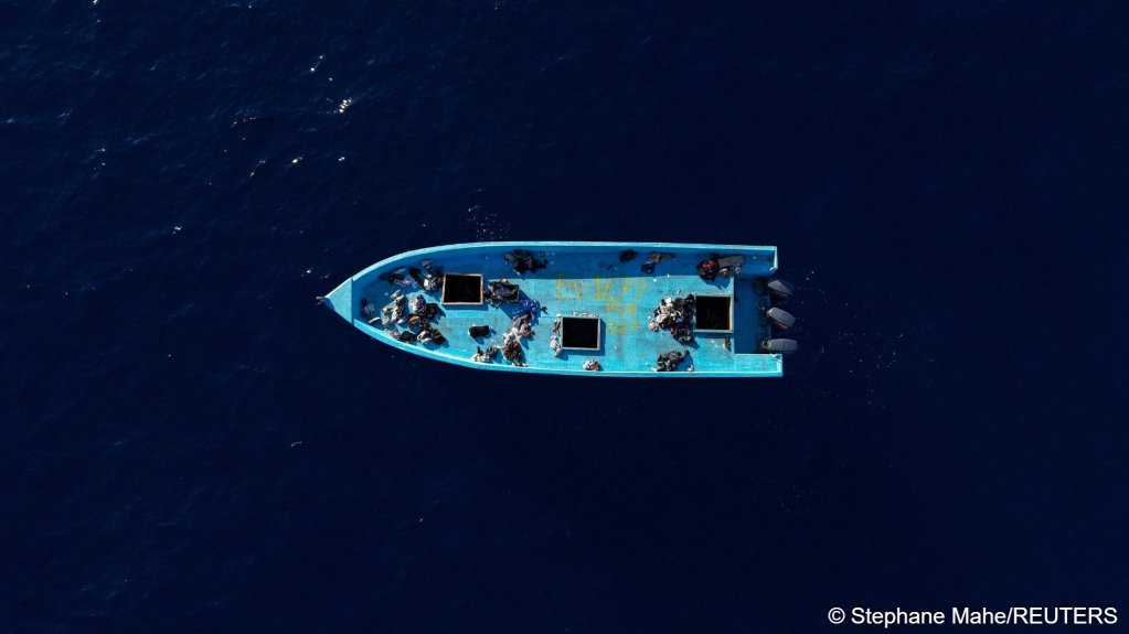 Drone shot showing the belongings left behind following the rescue by the Guardia di Finanza crew | Photo: Sephane Mahe / Reuters