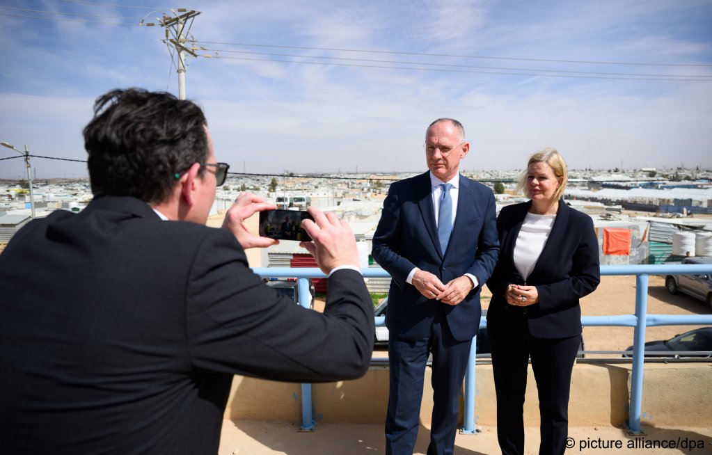 Austrian Interior Minister Gerhard Karner (L) visited Syria with his then German counterpart Nancy Faeser earlier this year, Germany is reported to have been following Austria's Syrian deportation process closely | Photo: Bernd von Jutrczenka / dpa / picture alliance