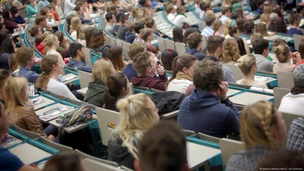 Denmark's universities are becoming increasingly diverse - but the government believes that some students from abroad enrol with ulterior motives | Photo: picture-alliance/dpa/F. von Erichsen
