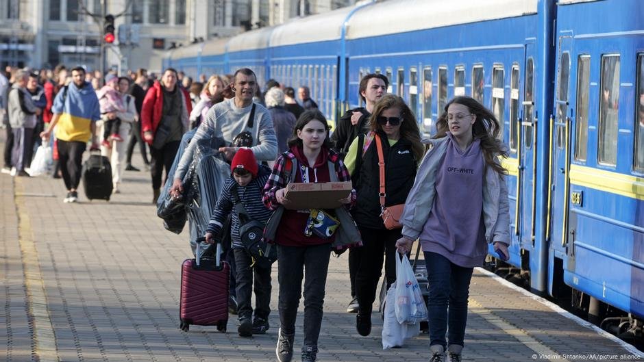 After Russia's full-scale invasion of Ukraine in February 2022, hundreds of thousands of Ukrainians sought safety, especially in Poland and in Germany - but the CSU wants to change how welcoming Germany is | Photo: Vladimir Shtanko/AA/picture alliance