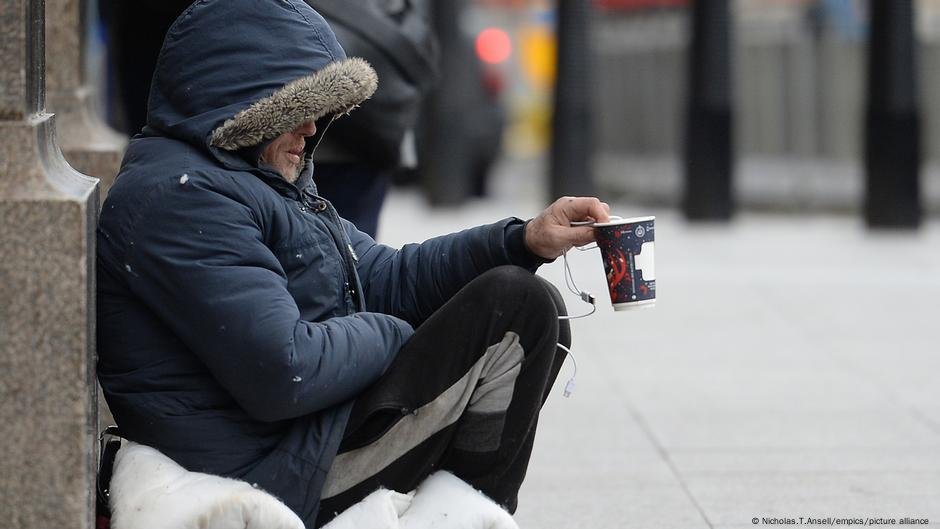 File photo used as illustration: Critics of the new policy warn it could lead to more exclusion from British society | Photo: Nicholas.T.Ansell / empics / picture alliance