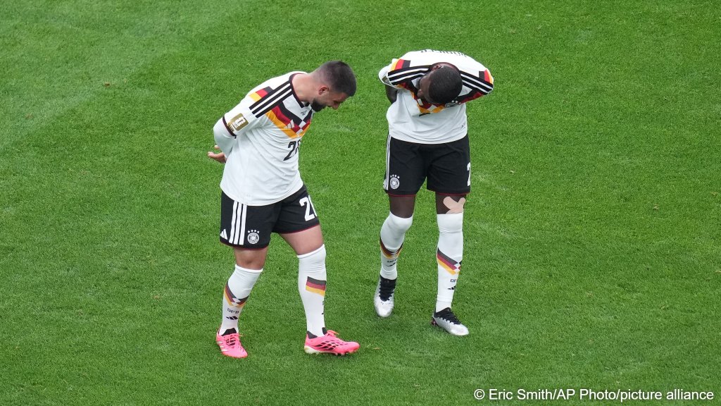 Germany's Deniz Undav (right) celebrates his goal against Curacao with teammate Antonio Rüdiger on June 14, 2026 | Photo: Eric Smith/AP