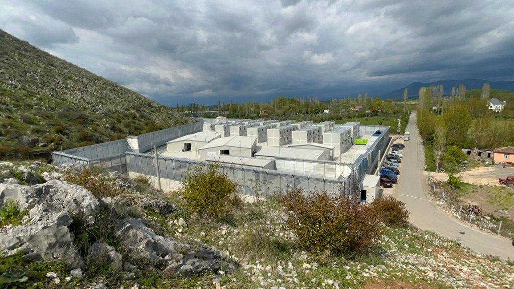 File photo: Italian migrant center in Gjader, Albania, transformed into a repatriation center (CPR) on April 10, 2025 | Photo: Domenico Palesse / ANSA