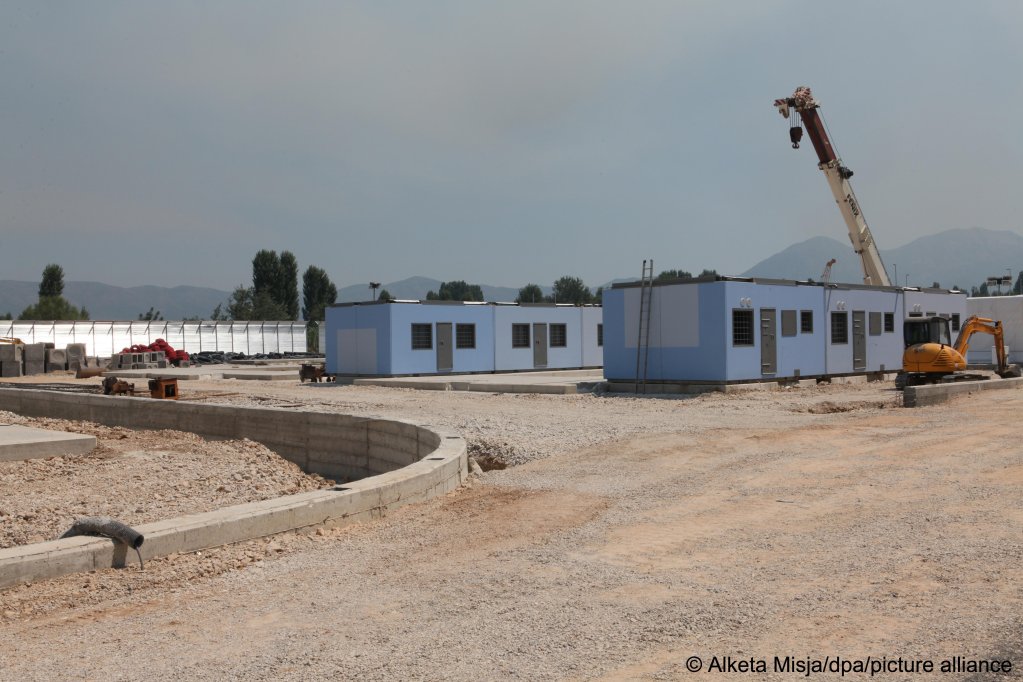 Construction of the new facility at Gjader. The camp is a few kilometers from the port city of Shengjin in northern Albania. August 1, 2024 | Photo: Alketa Misja/dpa/picture alliance