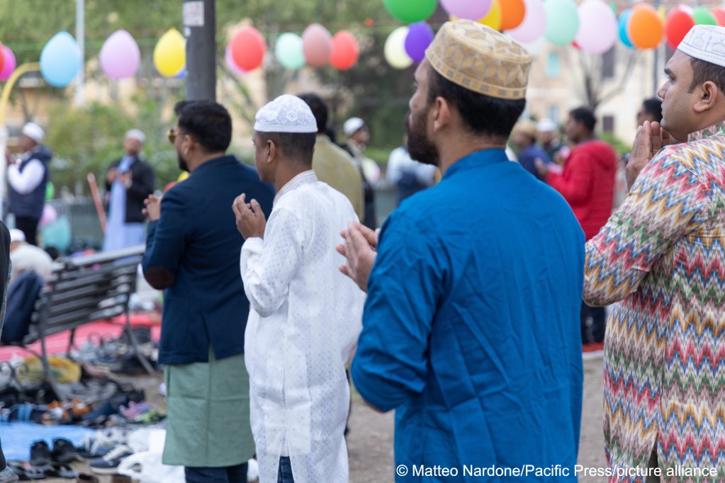 From file: It is not unusual for Muslims to pray in places that are not designated as mosques in Italy, like these praying to celebrate Eid in Rome in April | Photo: Matteo Nardone/Pacific Press/picture alliance