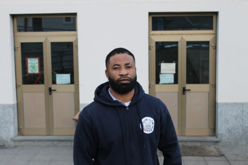 Arnaud Yao dreams of one day opening a football academy for young migrants, now he works as a community mediator near the Italo-French border | Photo: LouisChahuneau / InfoMigrants