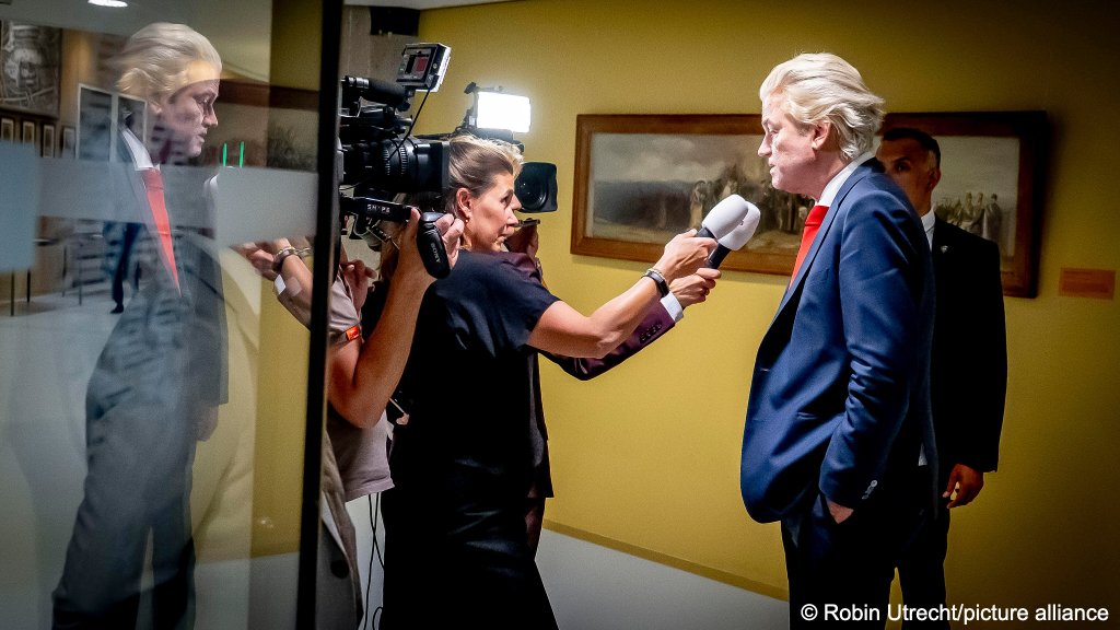Leader of the PVV party Geert Wilders speaks to journalists after the final votes before the summer recess. Wilders is hoping to make further gains at the ballot box in the autumn | Photo: Robin Utrecht / picture alliance