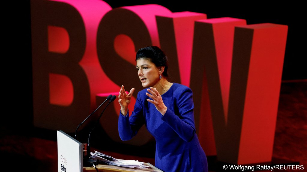 Sahra Wagenknecht, leader of Germany's Sahra Wagenknecht Alliance party (BSW), speaks
during a one day party congress in Bonn, Germany, January 12, 2025 | Photo: Wolfgang Rattay / Reuters