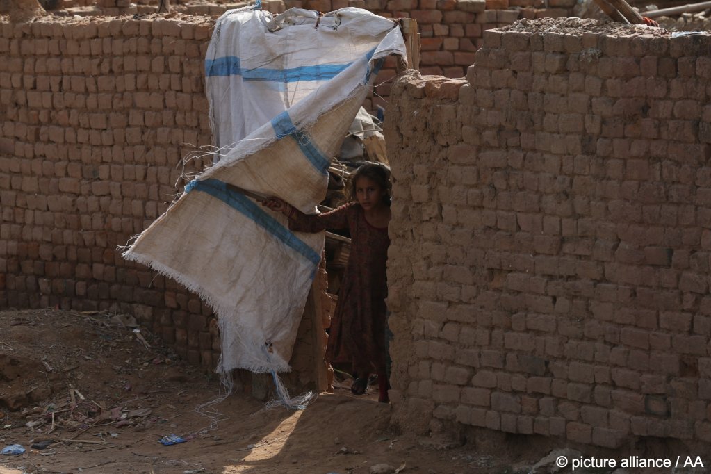 File photo: Many Afghans live in fear in Islamabad, Pakistan, hiding in safe houses when they have the money. For others, life in refugee camps has made their position very vulnerable | Photo: Muhammed Semih Ugurlu / picture alliance / Anadolou