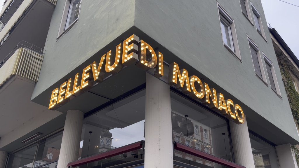 Bellevue di Monaco is a social and cultural center in Munich that provides housing, counseling, and community programs for refugees and young people. Founded in 2015 as a citizens’ initiative, it operates as a cooperative and nonprofit, offering language courses, legal advice, and public events aimed at fostering inclusion and dialogue in the city’s Glockenbach district. | Photo: Natasha Mellersh / InfoMigrants