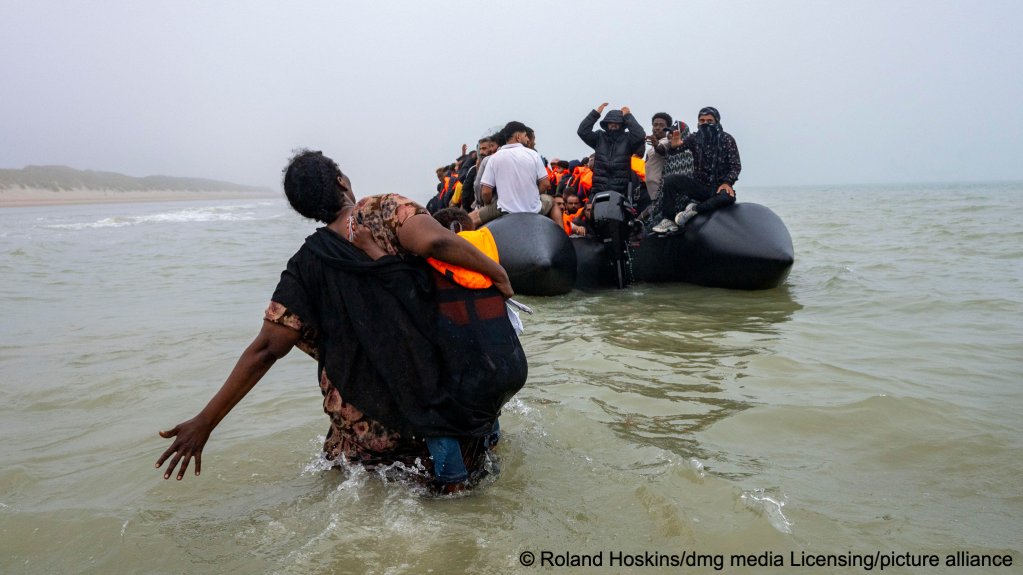 File photo: Migrants trying to depart from Gravelines, France, to reach the UK via the Channel on July 3, 2025 | Photo: Roland Hoskins/dmg media Licensing/picture alliance