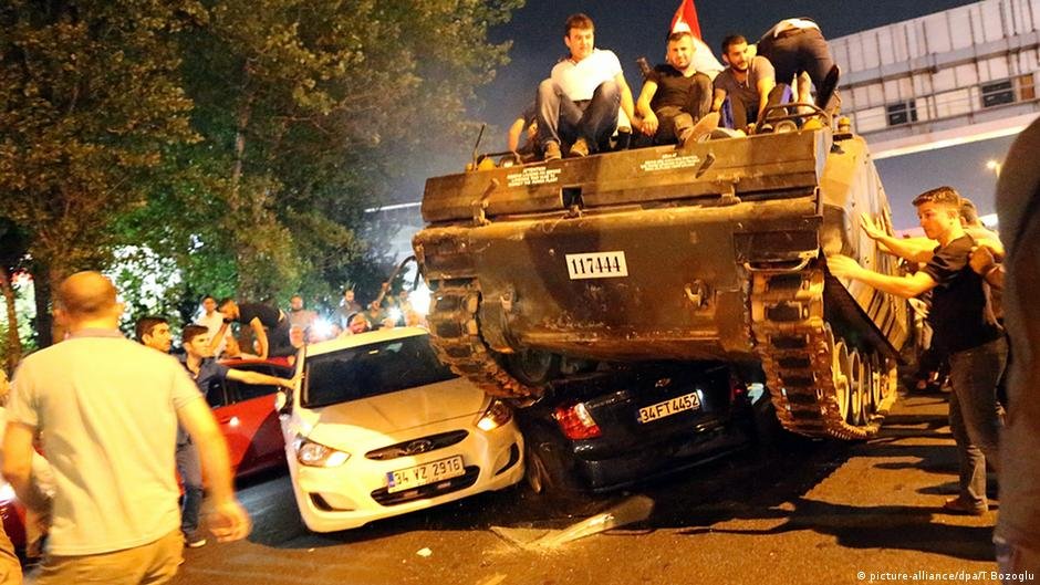 Turkey still feels sore about the 2016 coup attempt, which left at least 246 people dead | Photo: picture-alliance/dpa/T. Bozoglu