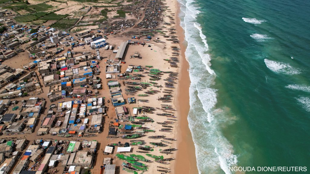 From file: Many of those on board died from hunger and thirst after being lost at sea for 36 days | Photo: Ngouda Dione /Reuters