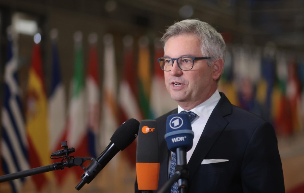 File photo: European Commissioner for Internal Affairs and Migration Magnus Brunner has also welcomed the changes to the declaration | Photo: Olivier Hoslet / EPA