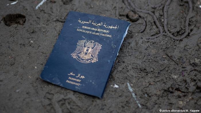 The number of Syrian nationals presenting for asylum without passport or other identification documents has declined over the years | Photo: Picture-alliance/dpa/M.Kappeler