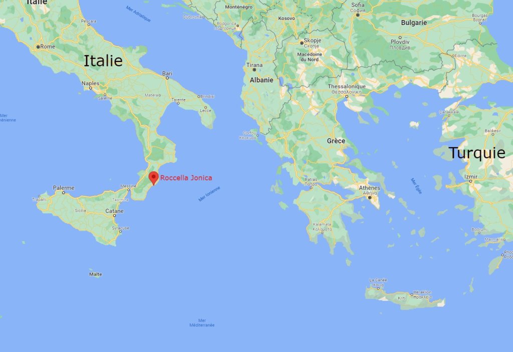 To get from Turkey to Italy, sailboats have to go around the Greek mainland | Source: Google Maps