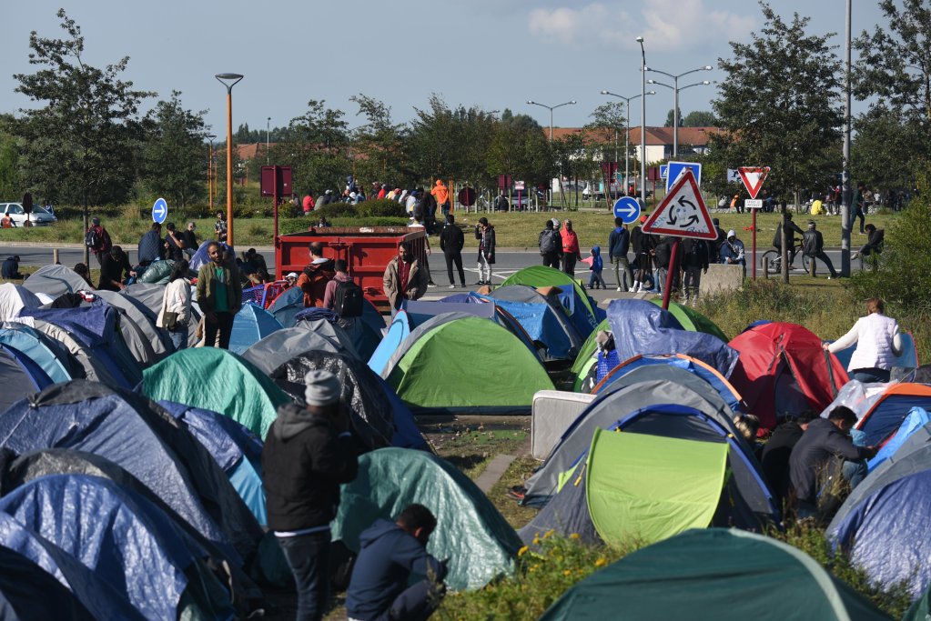 Camps like these in Calais are often cleared every 48 hours | Photo:  Mehdi Chebil / InfoMigrants