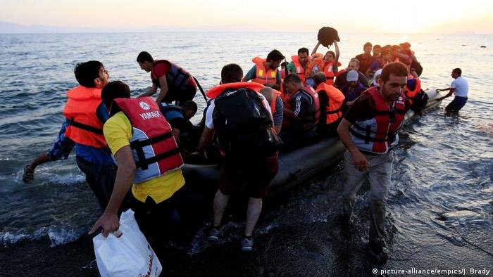The arrival of migrants and refugees on small boats and dinghies is a familiar sight on the Greek island of Kos | Photo: picture-alliance / empics / J.Brady