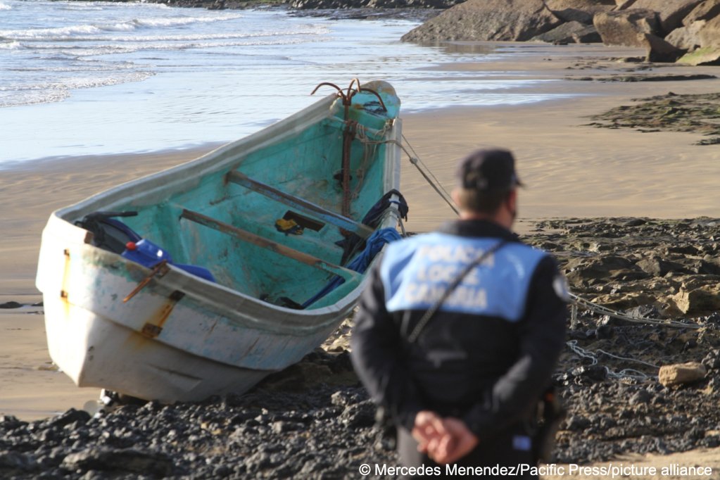 File photo used as illustration: Reportedly some of those on board the boat that capsized had suffered torture before boarding the boat, stated Pakistani newspaper Dawn | Photo: Mercedes Menendez/Pacific Press
