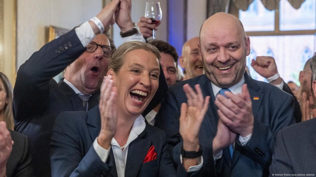 Robert Lambrou set up a group of AfD supporters with a migration background | Photo: Helmut Fricke / dpa / picture alliance