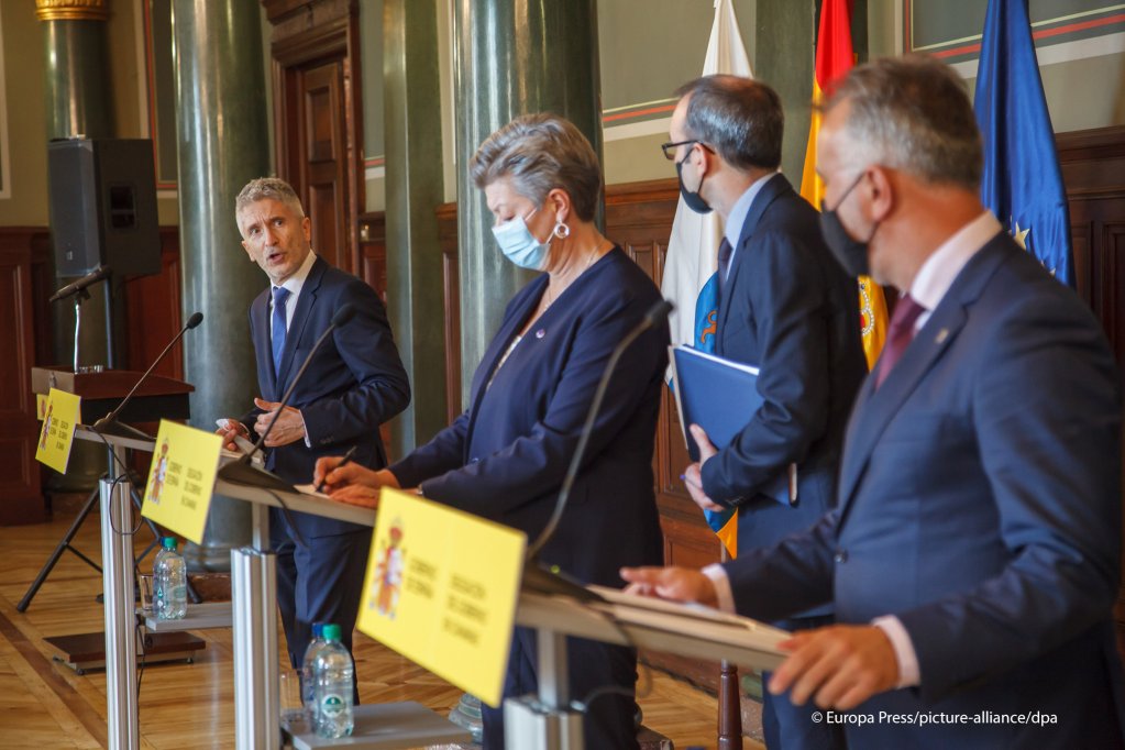 From file: Spanish Minister of the Interior Fernando Grande-Marlaska Gómez (left) during a visit by the European Commissioner for Home Affairs, Ylva Johansson, to the Canary Islands