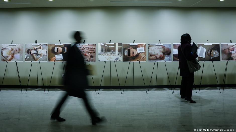 Images of victims of torture by Syrian regime forces on display at the UN | Photo: Cem Ozdel/AA/picture-alliance